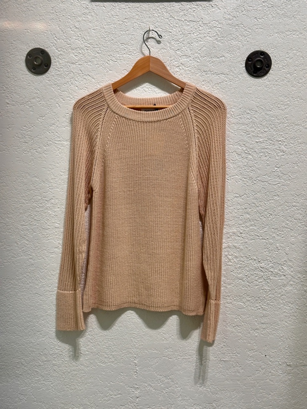 Velvet Heart Lightweight Crewneck Sweater in Blush Pink
